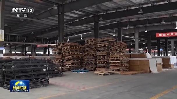 新年伊始,全縣80多家戶外用品加工企業(yè)正在開足馬力趕訂單